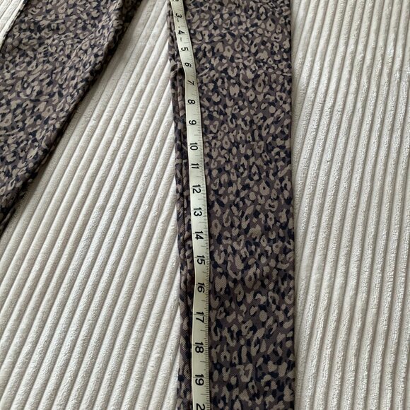 SPANX Look At Me Now Gray Black brown Leopard Print Leggings - Size XS - Picture 6 of 6